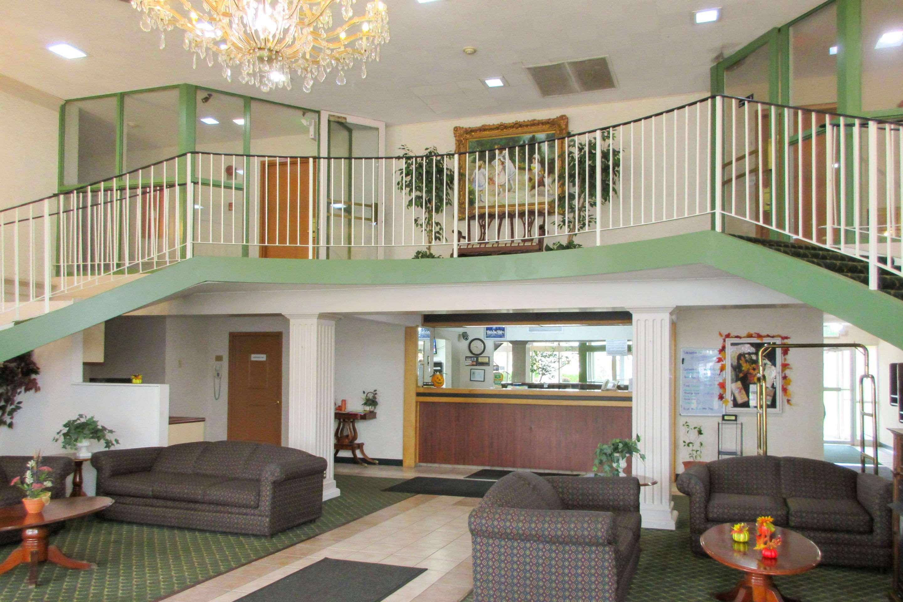 Days Inn By Wyndham Erie Kearsarge Exterior photo