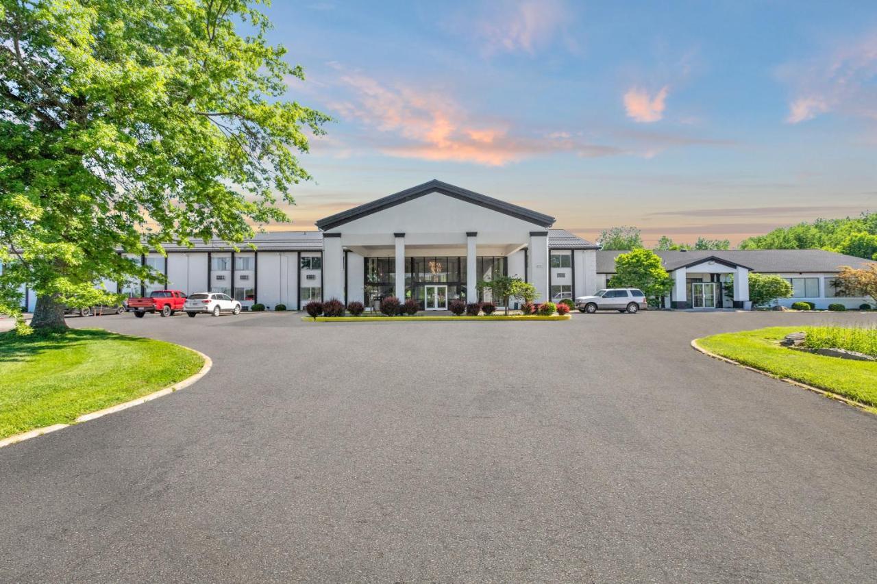 Days Inn By Wyndham Erie Kearsarge Exterior photo